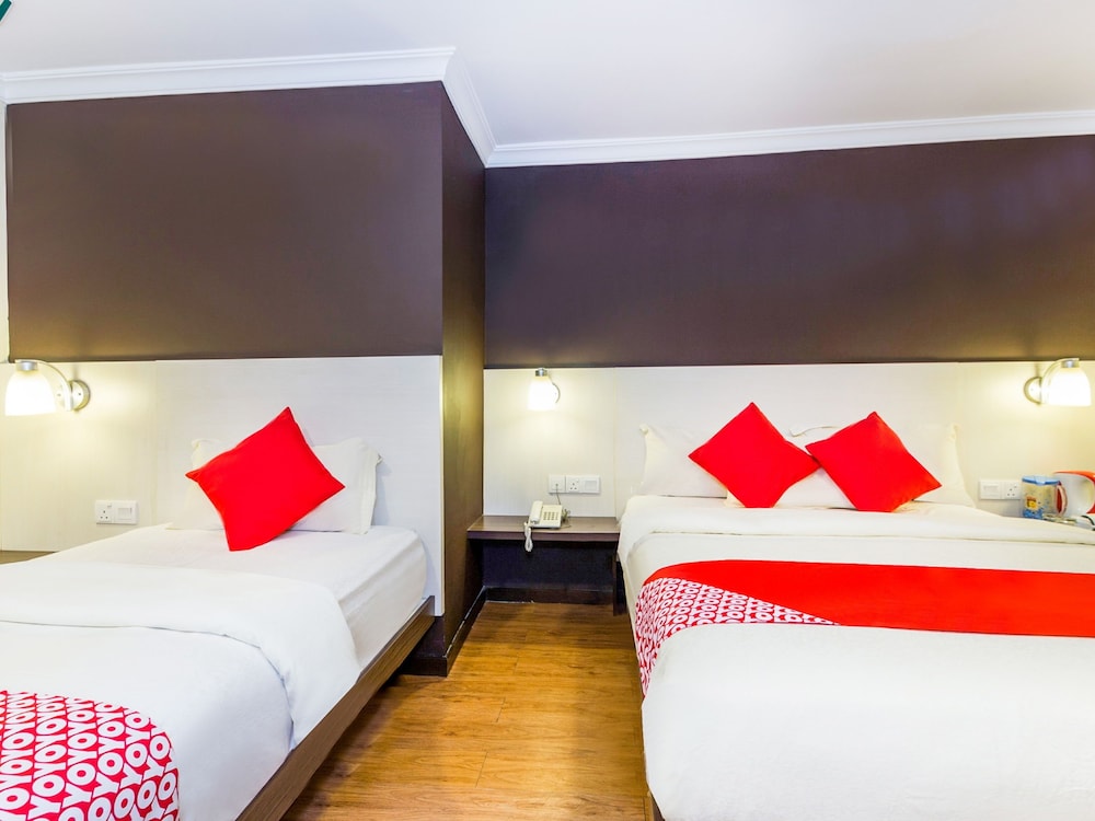 OYO 431 Hotel De Grand Orchard 12/20
