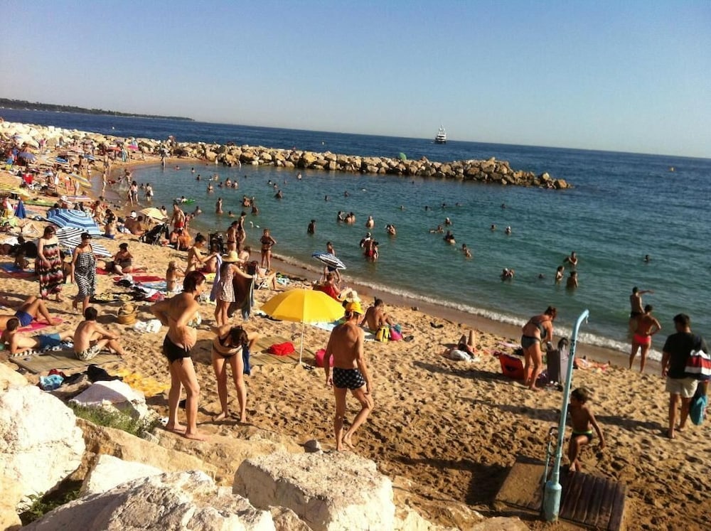 Azur Cannes Le Romanesque 44/57