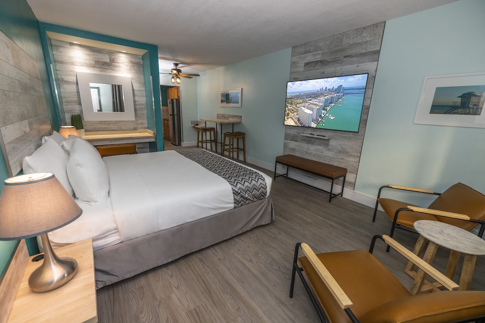 SUITES ON SOUTH BEACH 23/65
