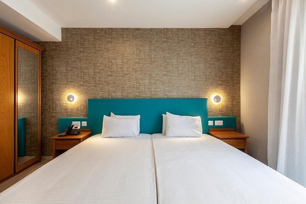Economy, Double Bed