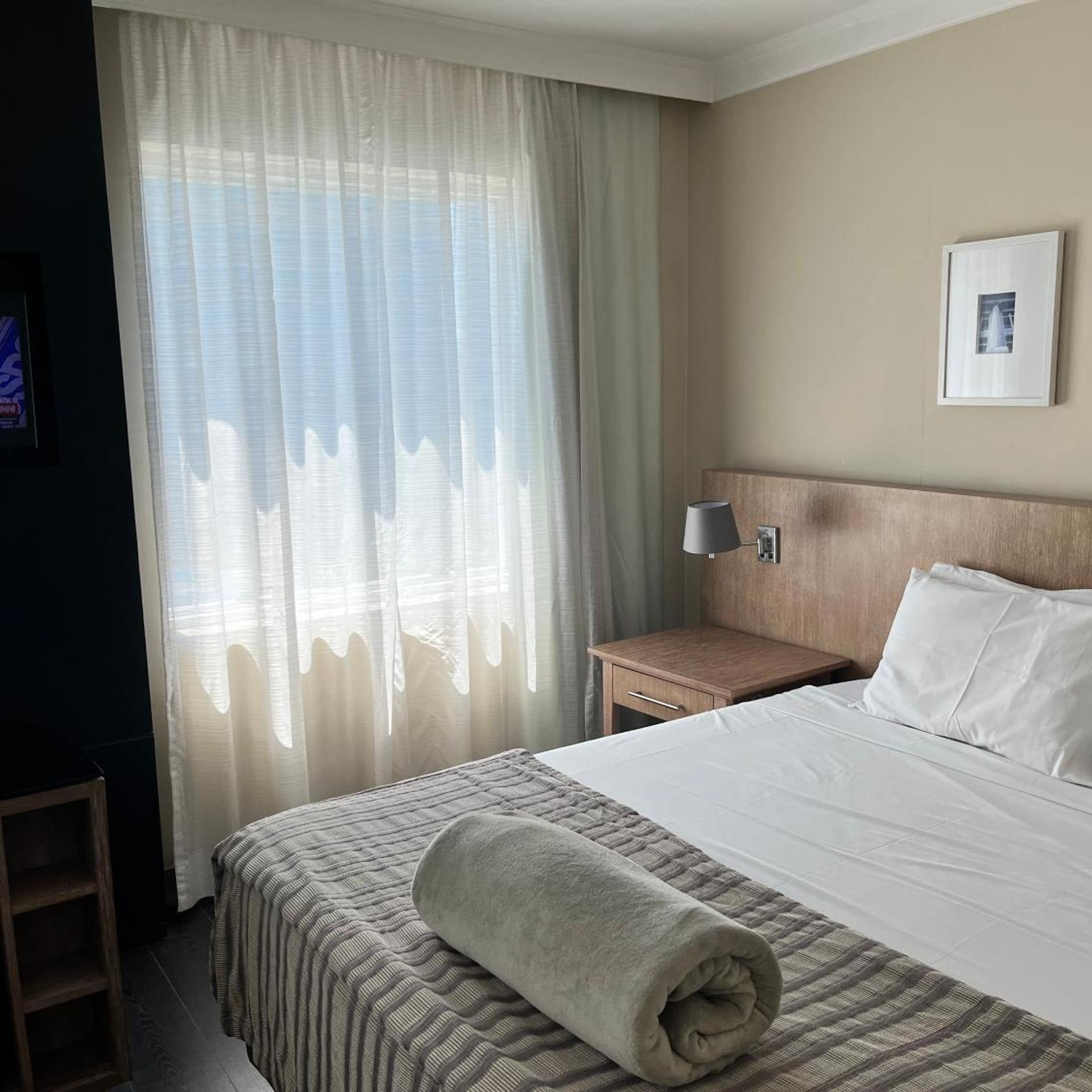 Executive, Suite
