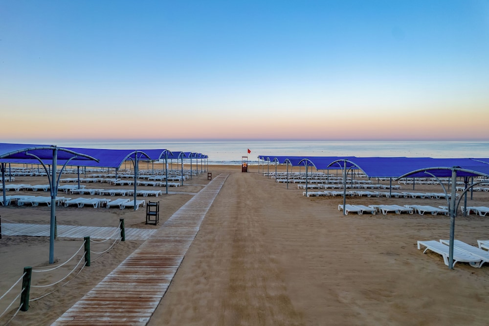 Trendy Hotels Aspendos Beach 71/73