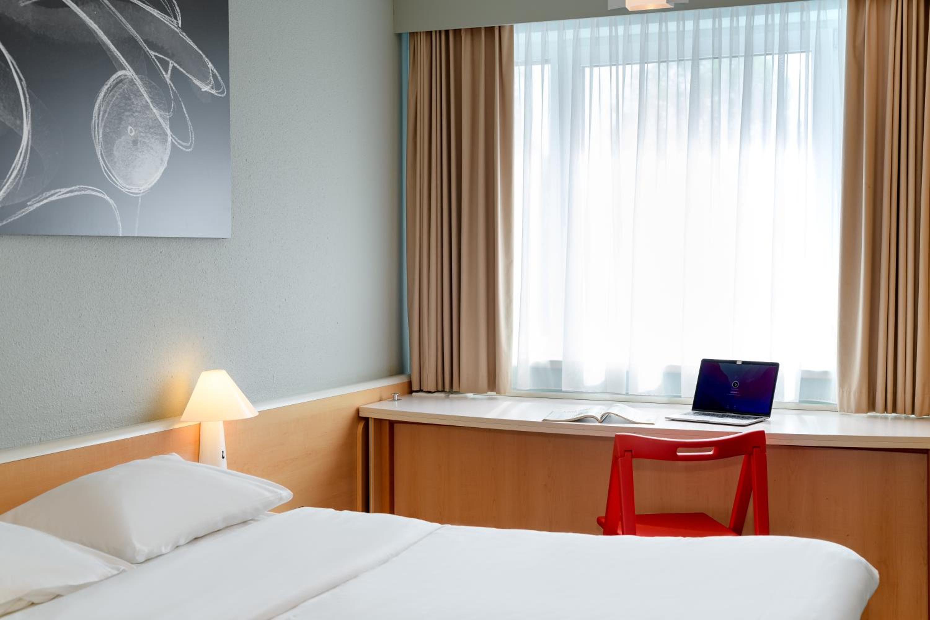 غرفة سوبيريور بسرير مزدوج، IBIS HAMBURG ALSTERRING 3/9
