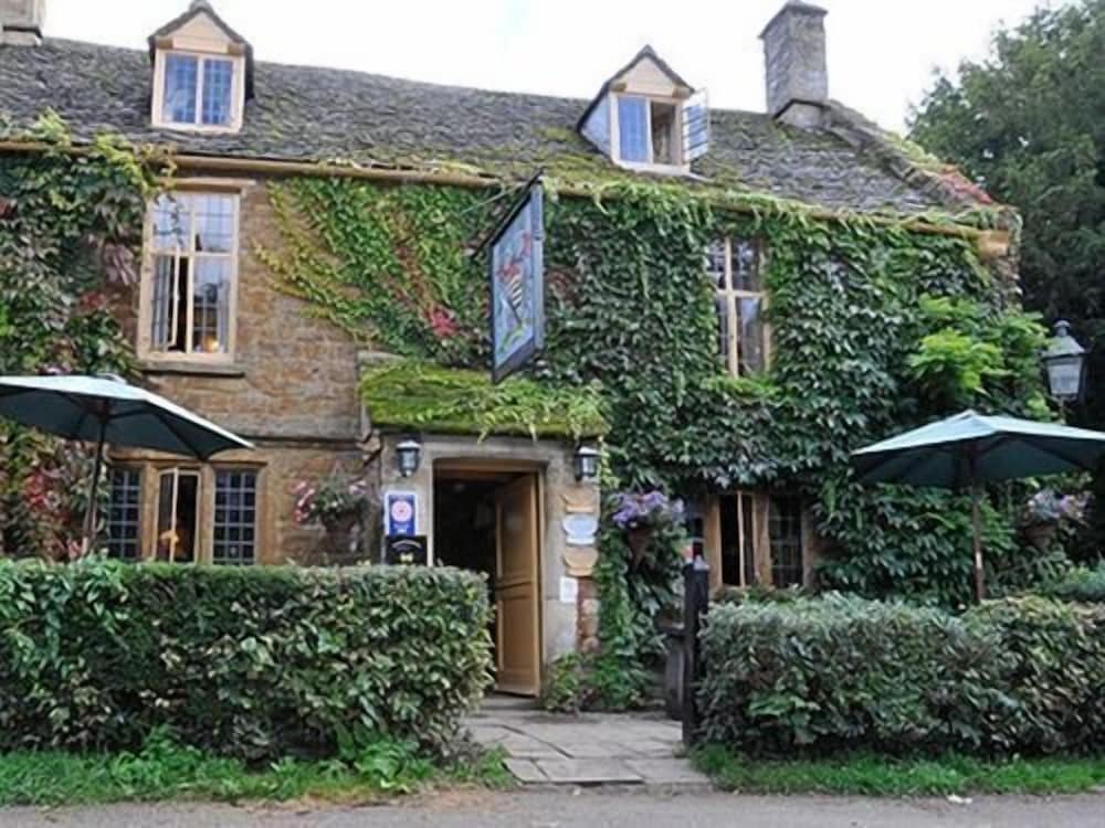 The Falkland Arms 6/50
