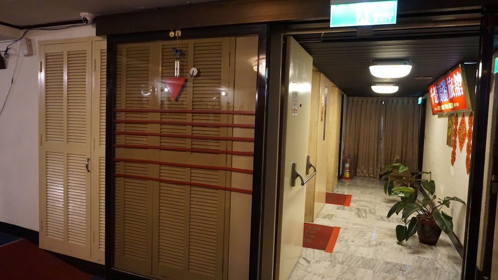 Chian Huei Business Hotel 9/69