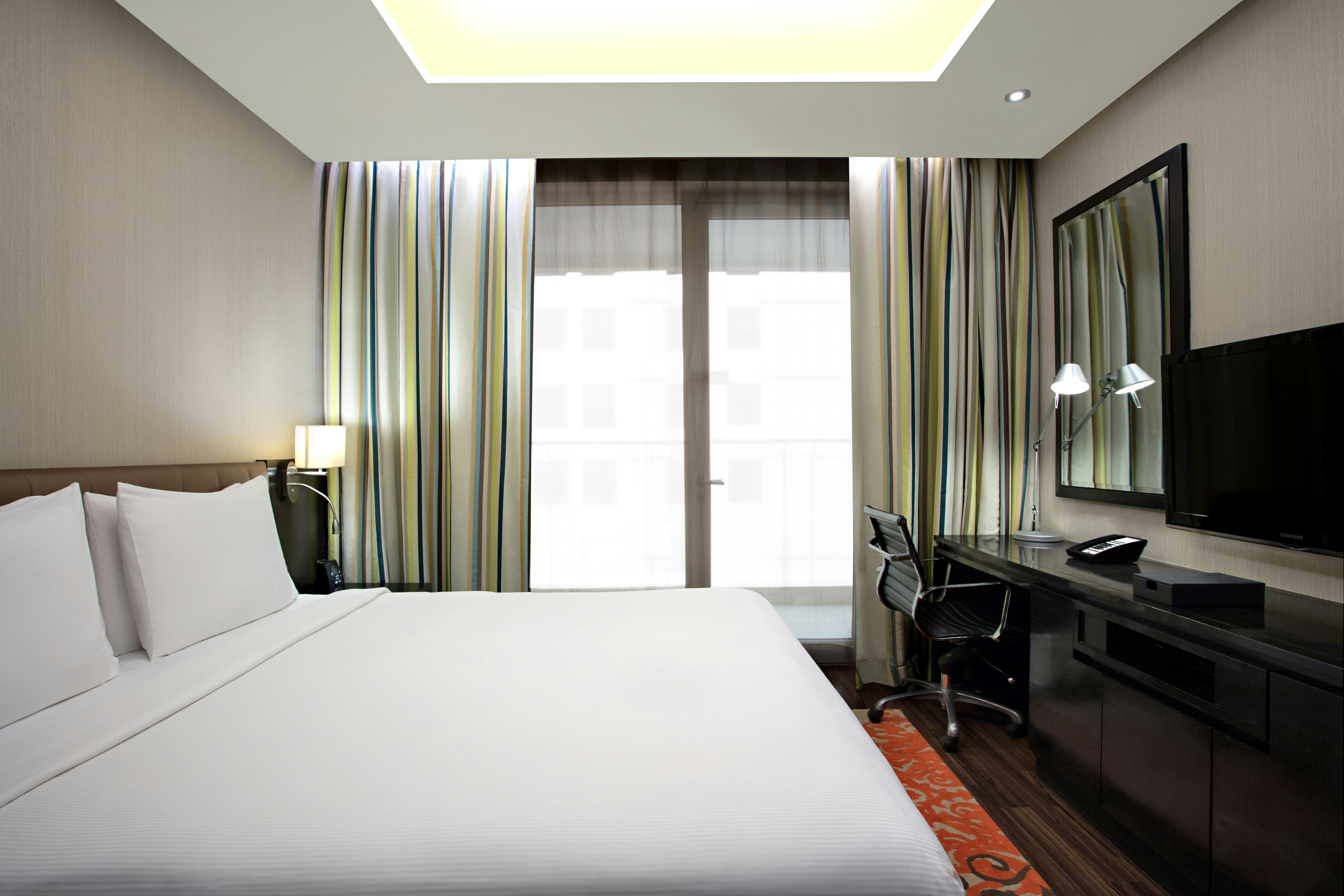 2 BEDROOMS, SUITE