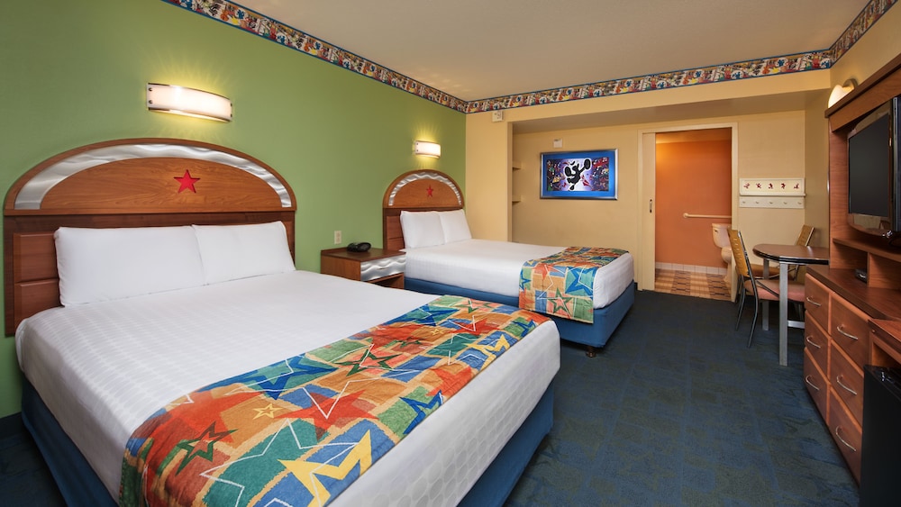 Disneys All Star Music Resort 18/50