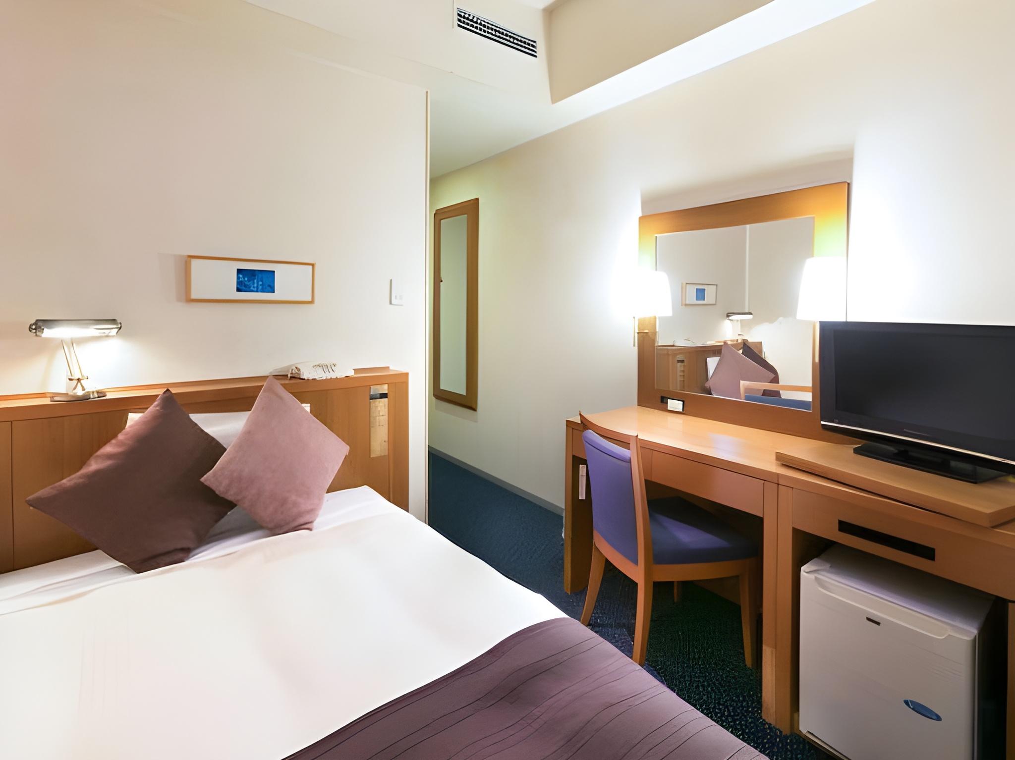 Semi Room, Standard, Semi Double Bed