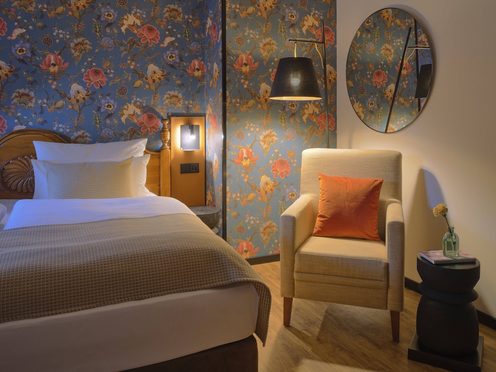 PREMIUM, SINGLE, SINGLE BED