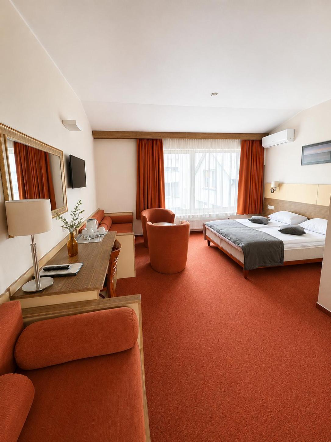 INFO HOTEL 14/50