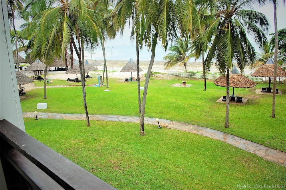 Muthu Nyali Beach Hotel & Spa Hotel, Mombasa 70/73