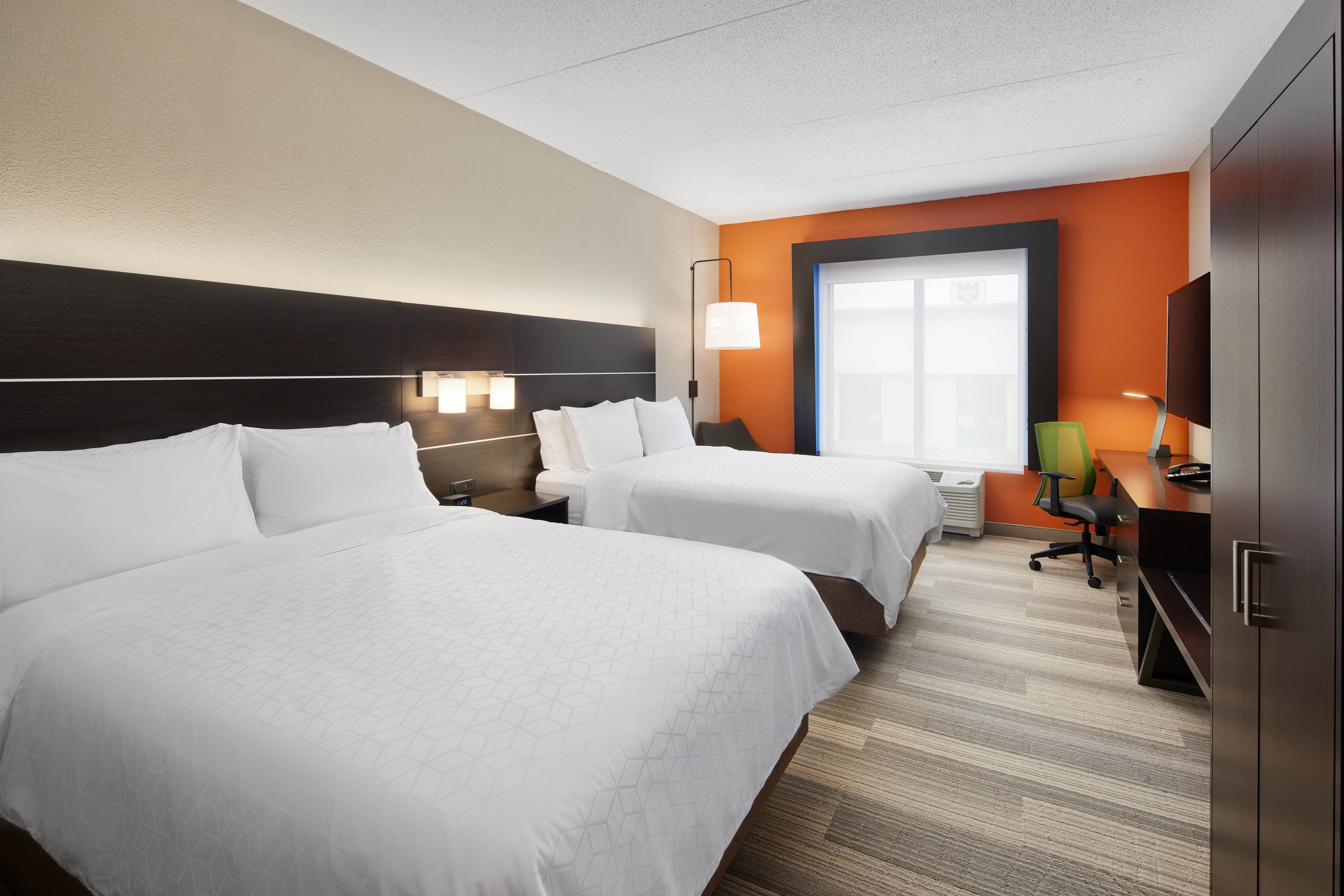 Holiday Inn Express Hotel And Suites Greenwood 15/66