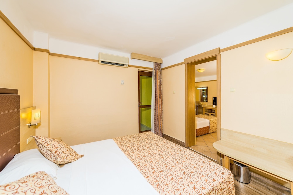 VONRESORT GOLDEN BEACH 32/71