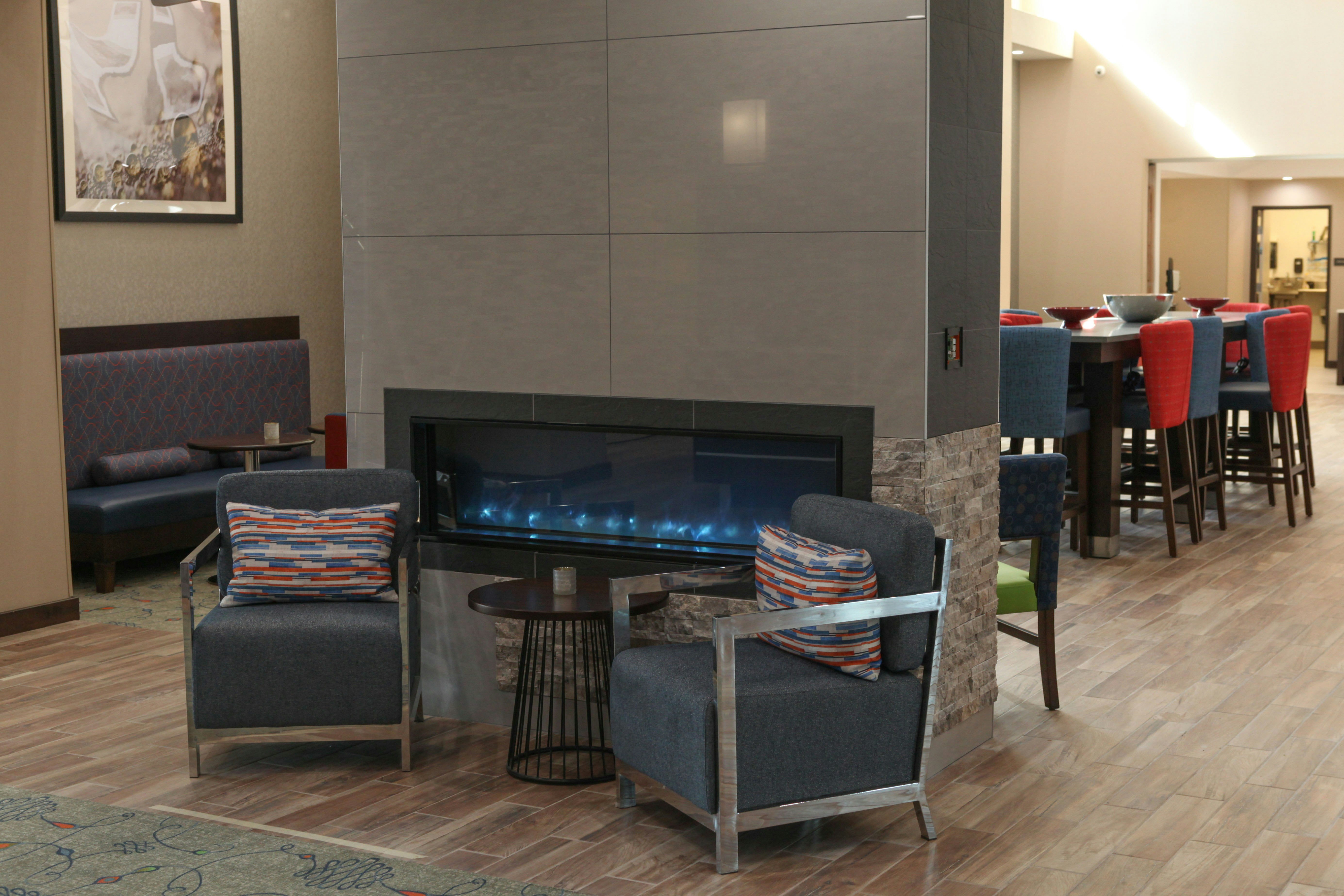 Hampton Inn and Suites Lafayette Medical Center CO 36/57