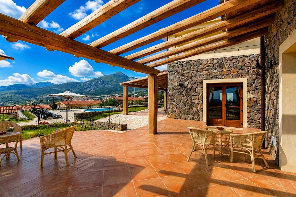 Villa Gustui Maris 40/56