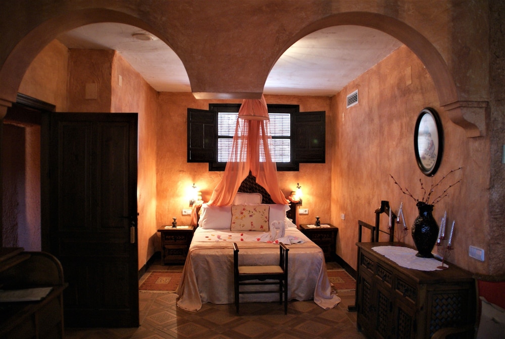 Palacio Guzmanes Hospederia Rural 30/64