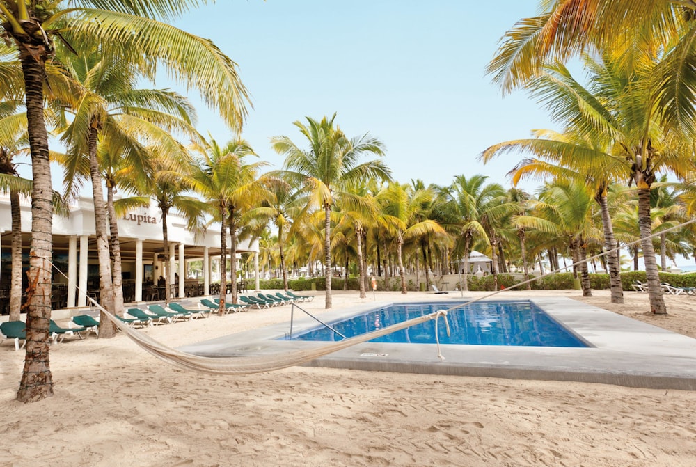 Riu Lupita All Inclusive 66/68