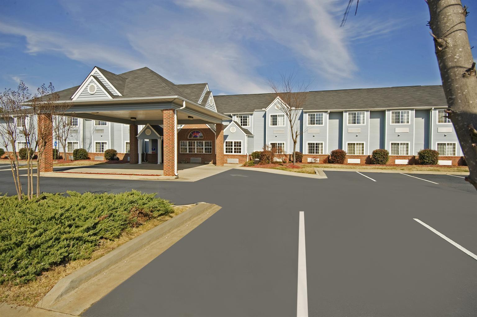 Americas Best Value Inn & Suites Mcdonough 16/16