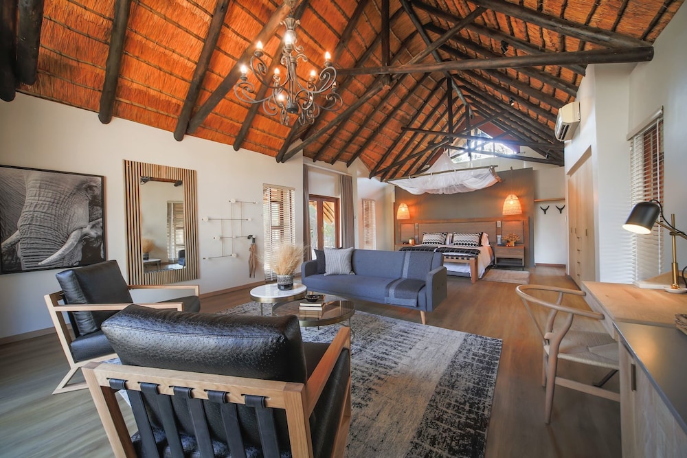 Nkala Safari Lodge 28/43