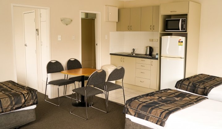 Alpers Lodge &amp; Conference Centre 11/18