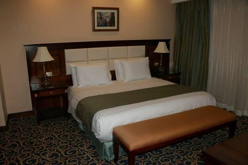 Guard Hotel 20/50