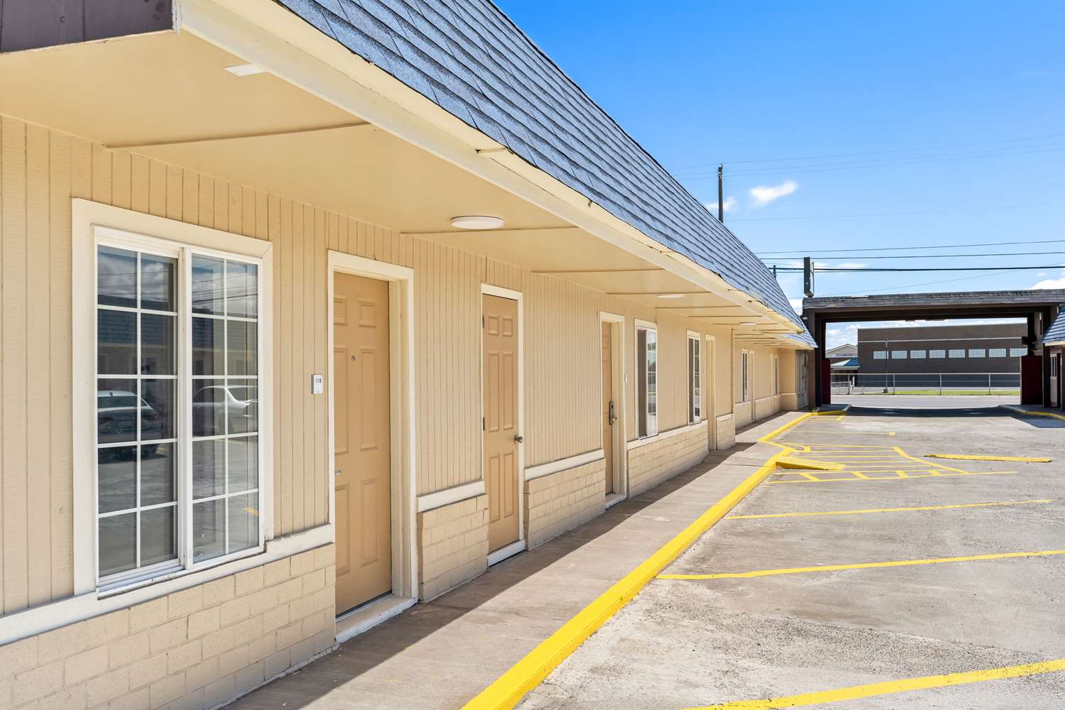 Rodeway Inn Hermiston OR 14/18