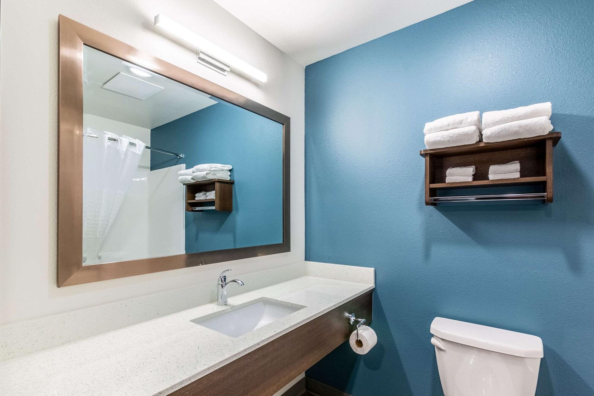 WoodSpring Suites Indianapolis Airport South 34/38