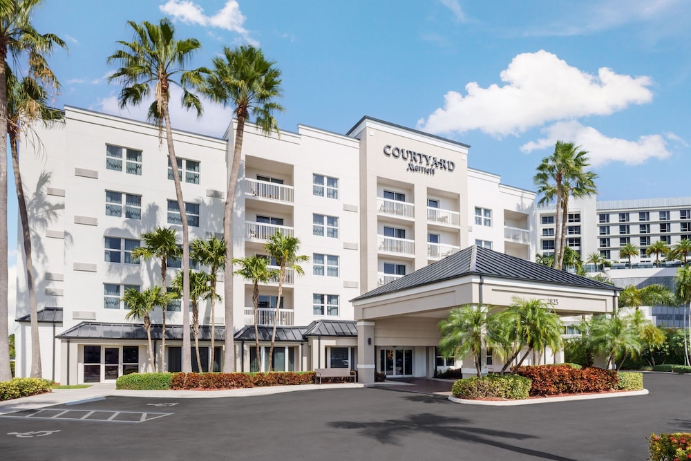 Courtyard By Marriott Miami Aventura Mall 42/50