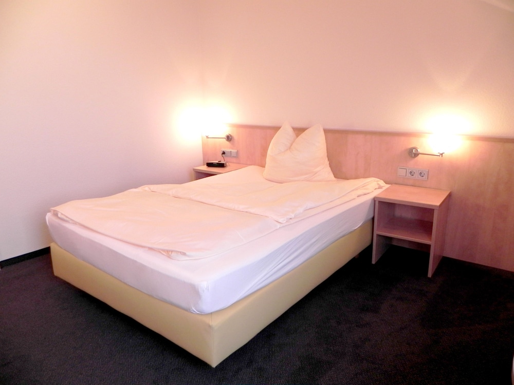 Hotel Filderland - Stuttgart Messe - Airport - Self Check-In 17/59