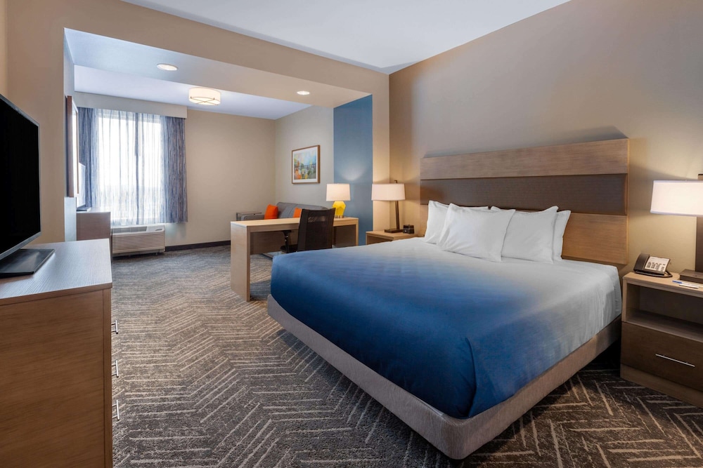 La Quinta Inn & Suites by Wyndham Middletown-Goshen 13/36
