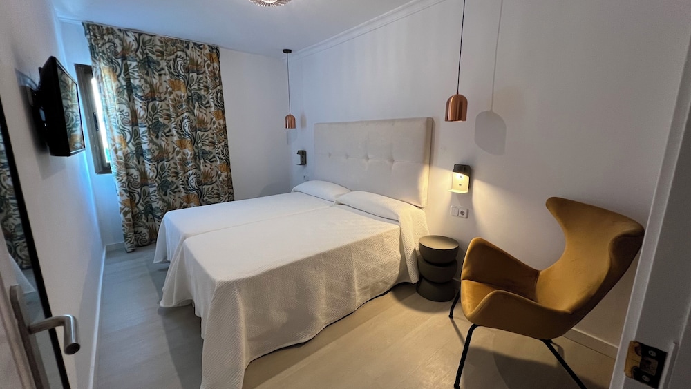 2 BEDROOMS, PREMIUM, APARTMENT, 2 BATHROOMS