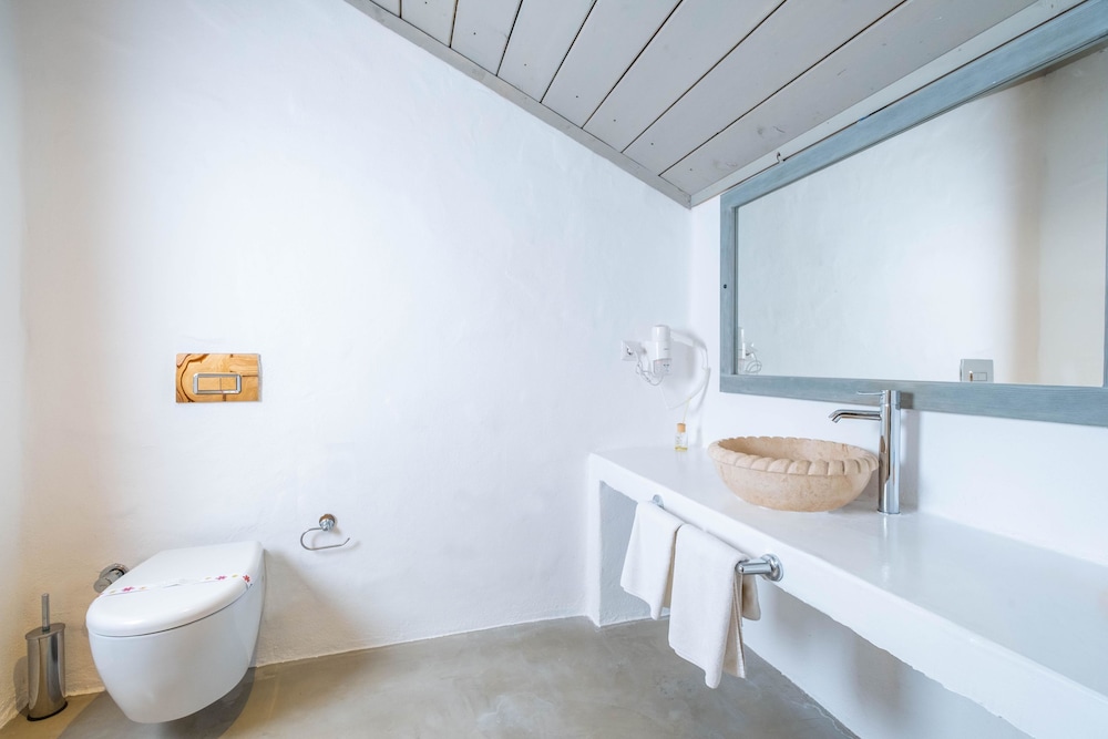 Kassandra Boutique Hotel 46/48