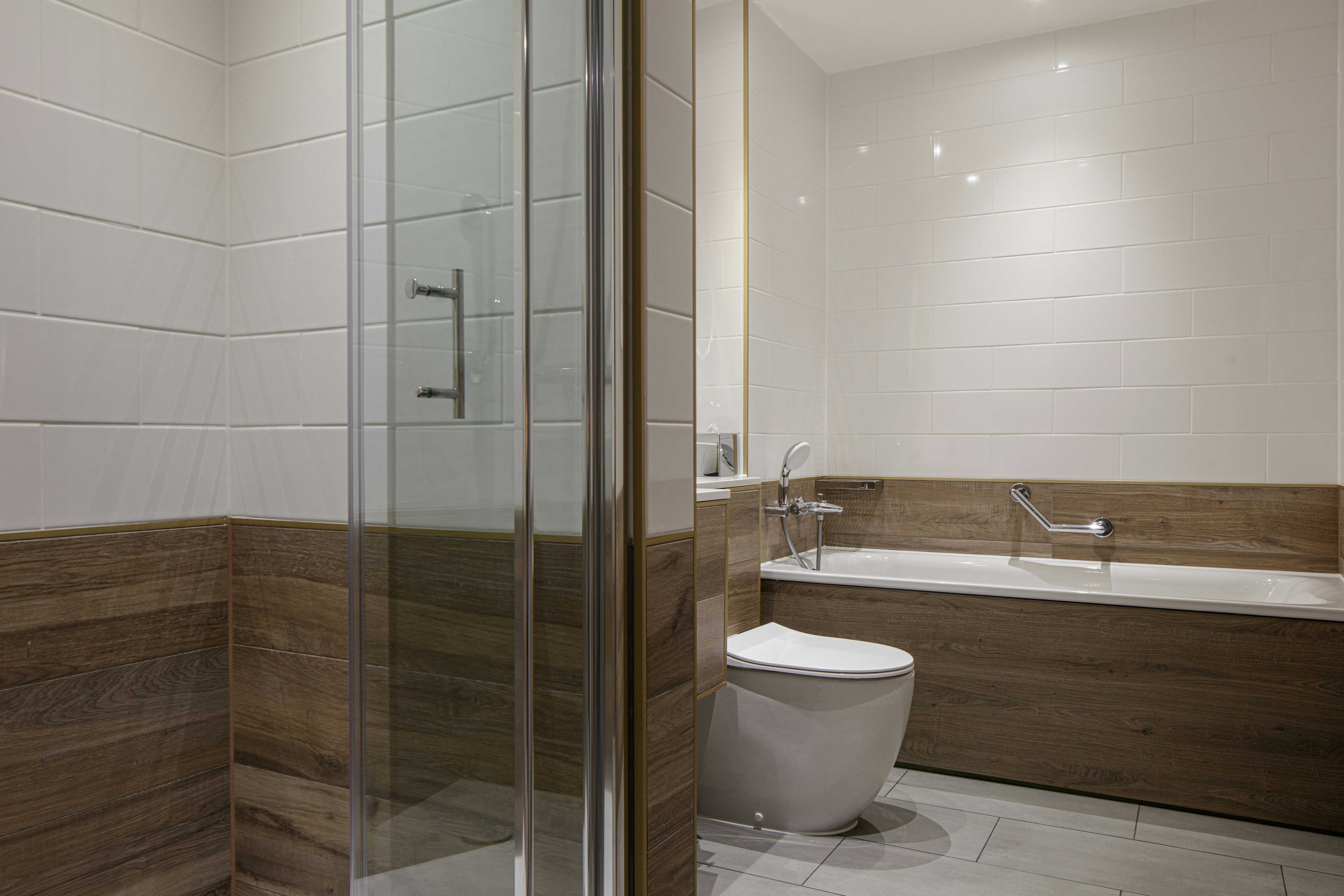 Hilton Cobham 50/50