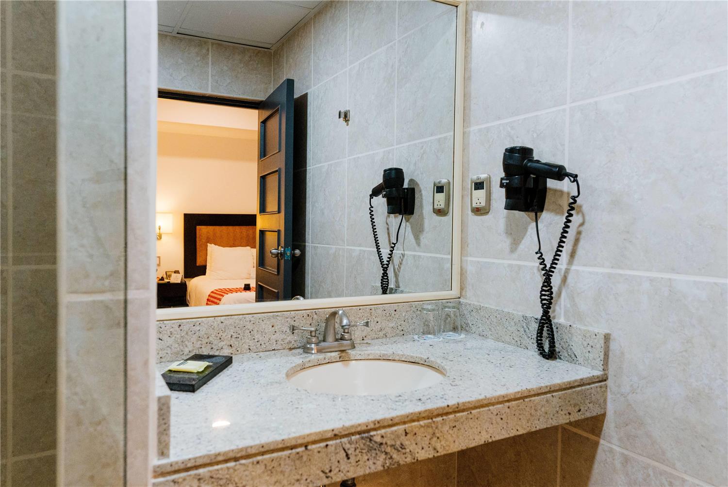 Wyndham Costa del Sol Cajamarca 54/57