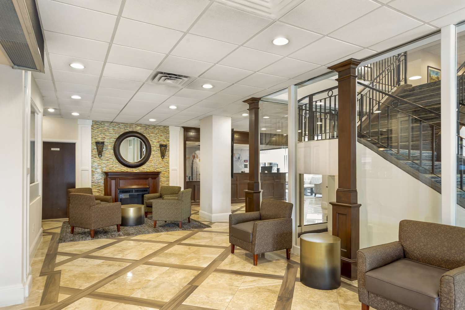 Best Western Mill River Manor 36/39