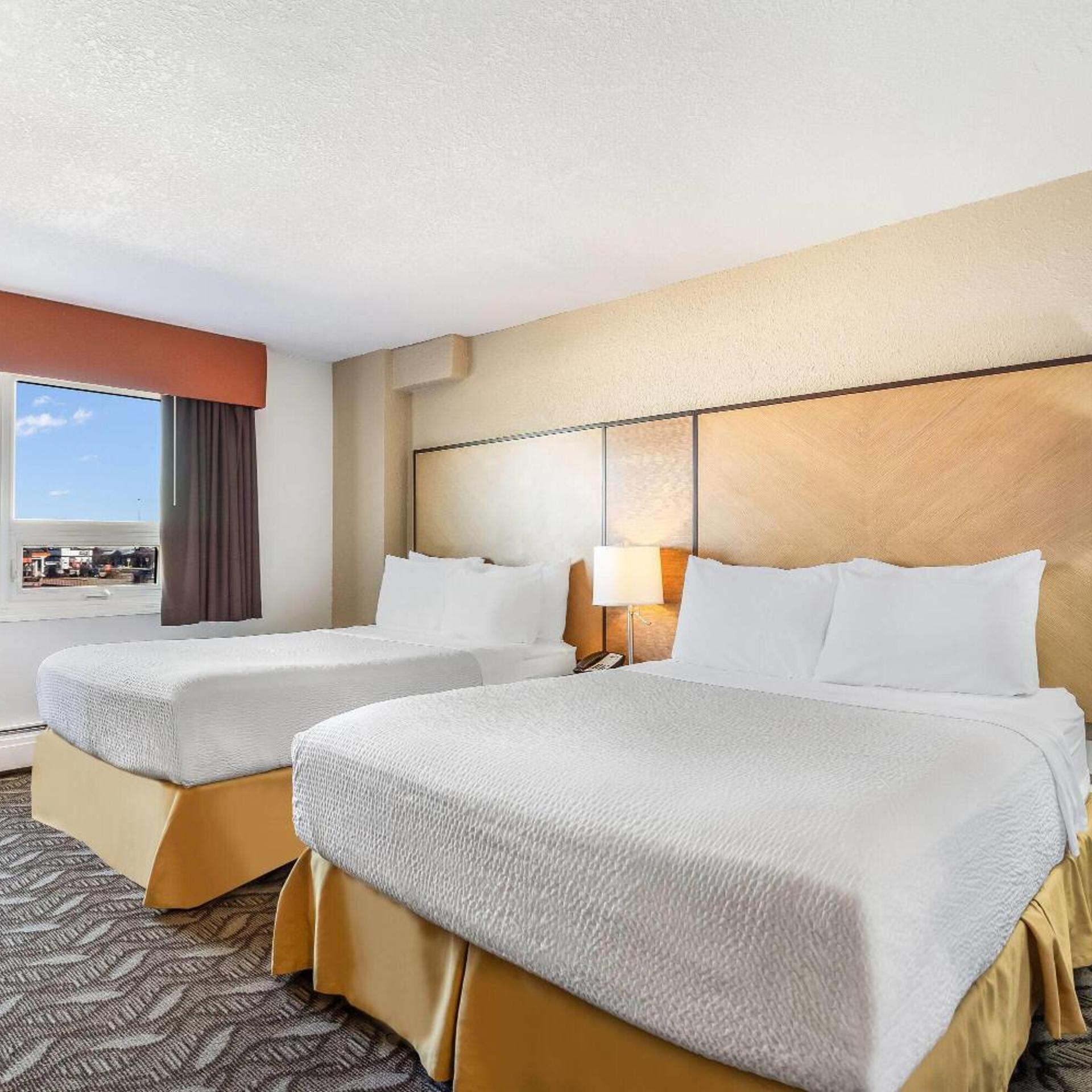 Room, King Bed, 2 Queen Beds