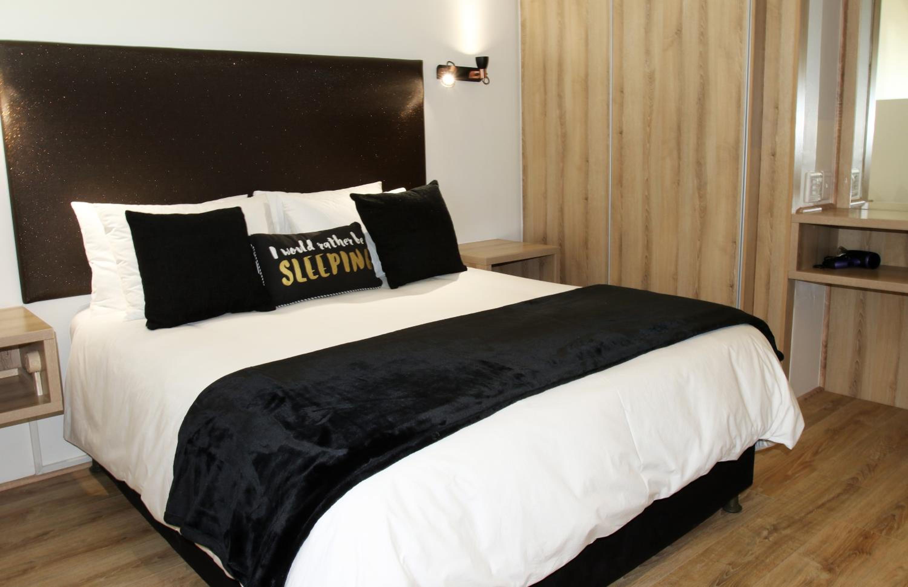 Deluxe, Apartment