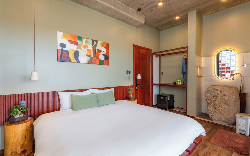غرفة إليت بسرير كينج، Pi Hostel 2/6
