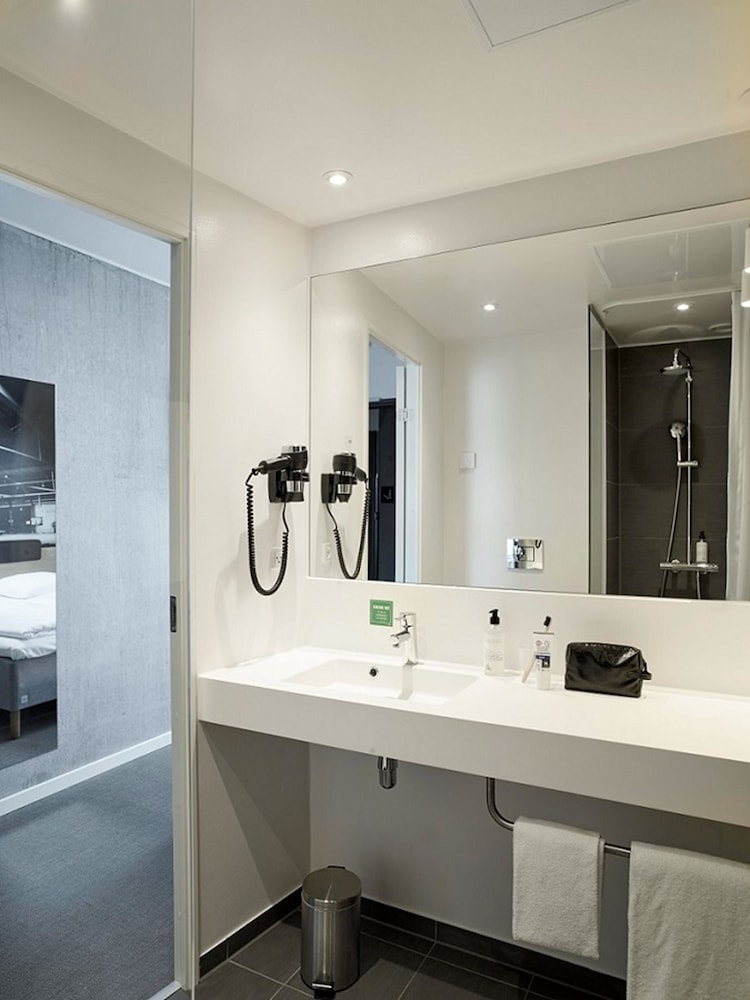 Four Points Flex by Sheraton Copenhagen Arena 52/55