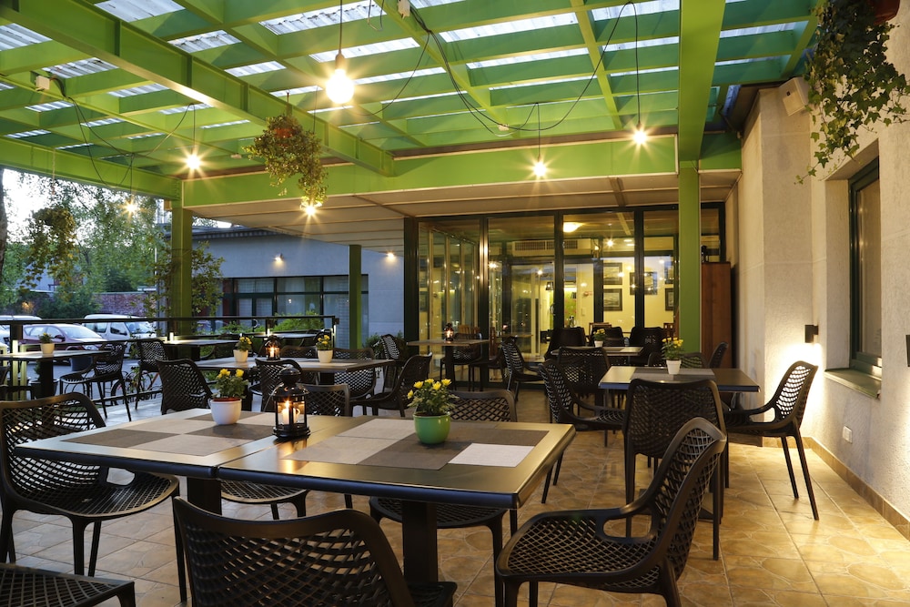 Amrita Hotel 49/67