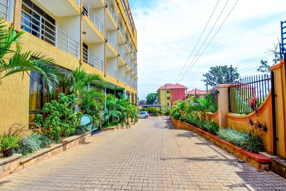 Interservice Hotel 39/44