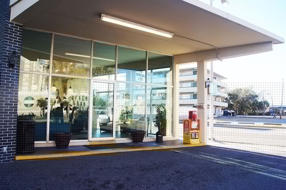 The Oceanfront Viking Motel 24/40