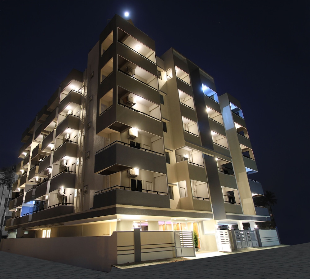 Arra Grande Suites photo1