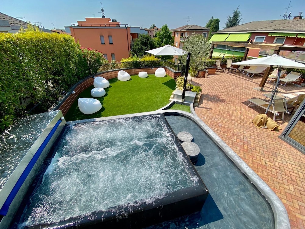 Admiral Hotel Villa Erme 54/60