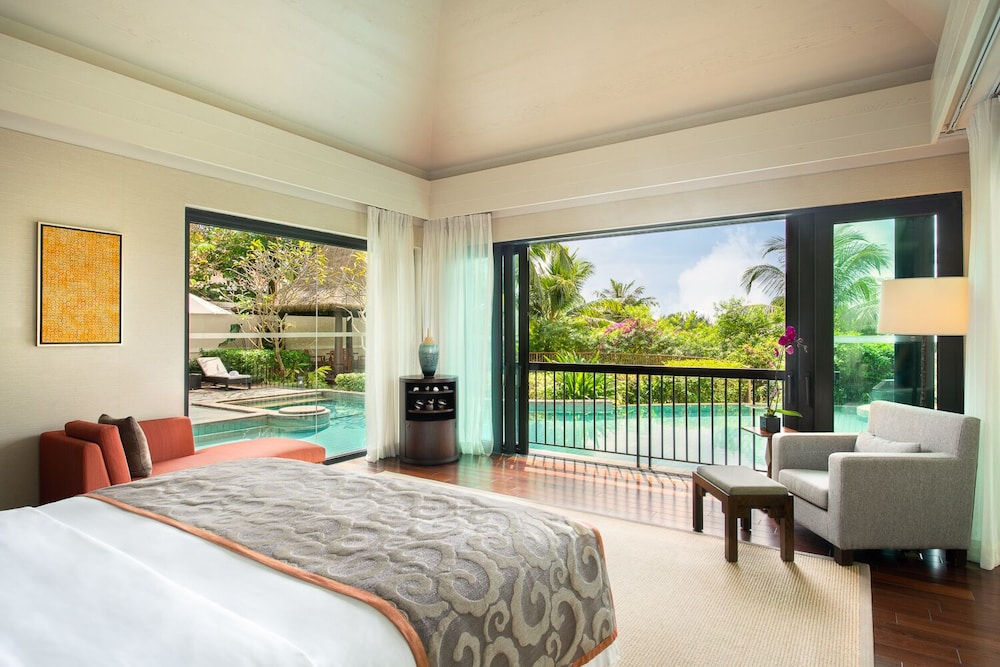 Raffles Hainan 19/71