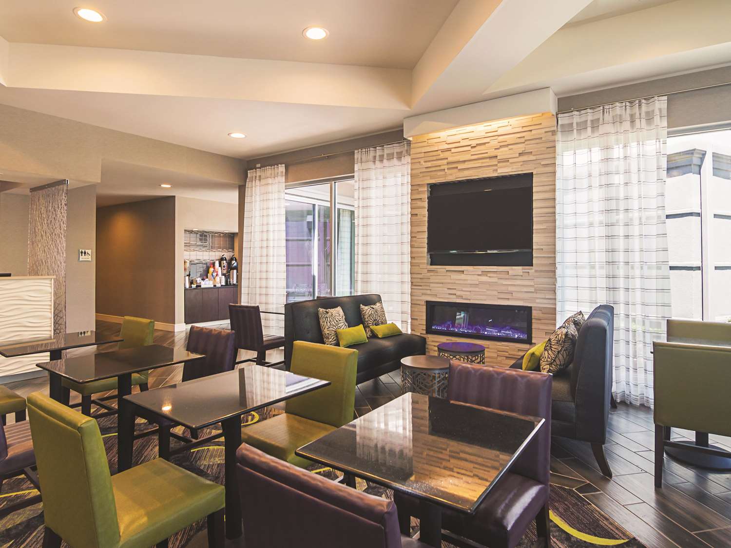 La Quinta Inn Suites Oklahoma City Nw Expwy 31/47