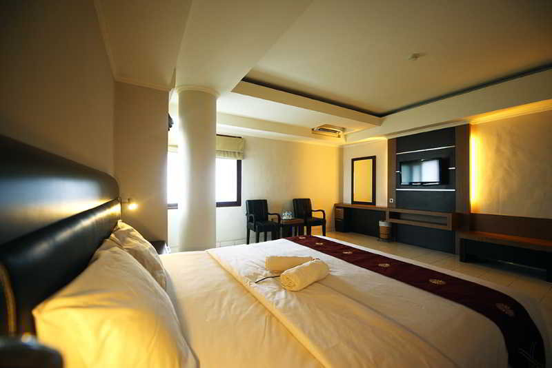 Taman Suci Hotel 10/26