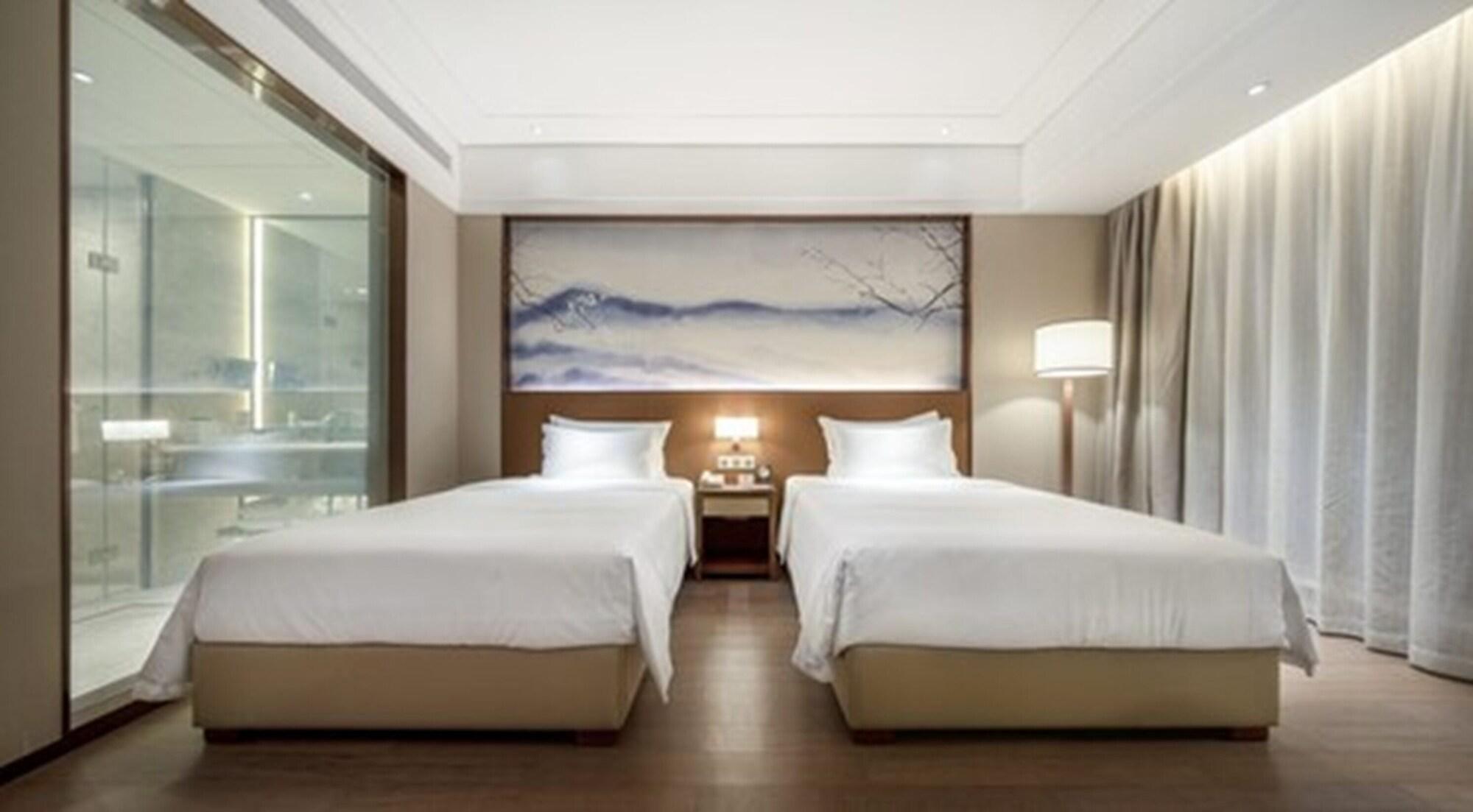 Metropolo wuhan Optics Valley Convention&Exhibition Center Hotel 17/57