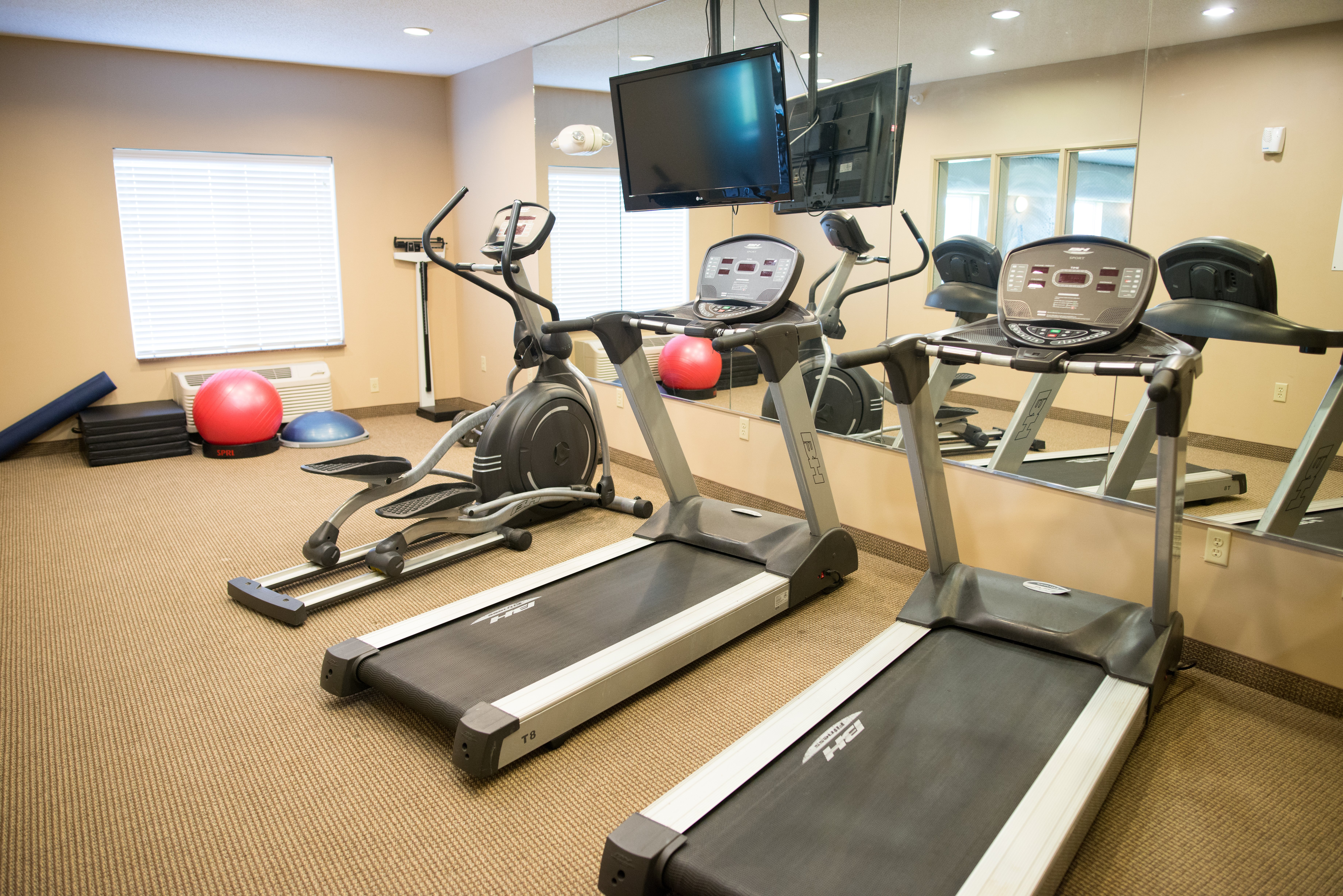 Holiday Inn Express Hotel & Suites Northwood 42/71