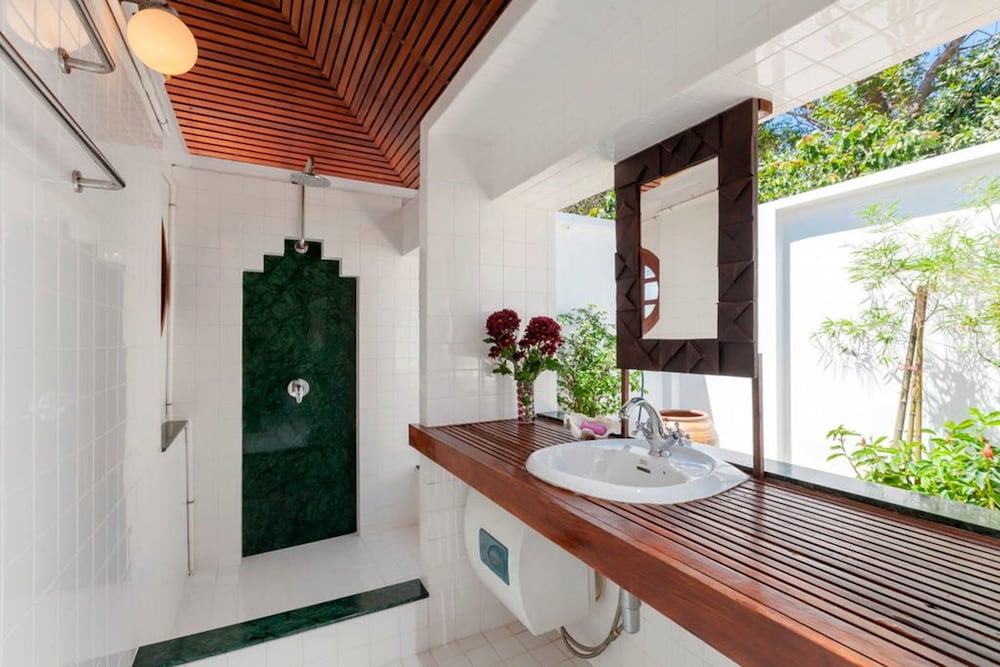 Baan Khunying Villa Secluded Phuket Beachfront 39/40